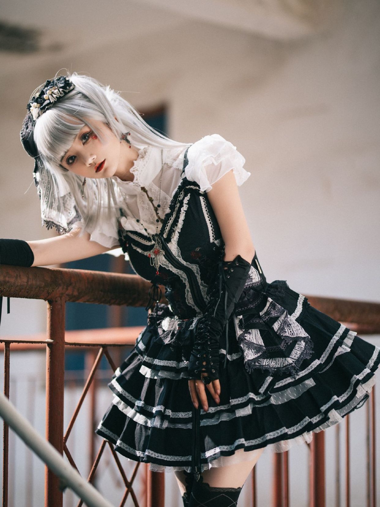 放弃你的黑长直吧,现在流行"公主切 双马尾",甜美感十足